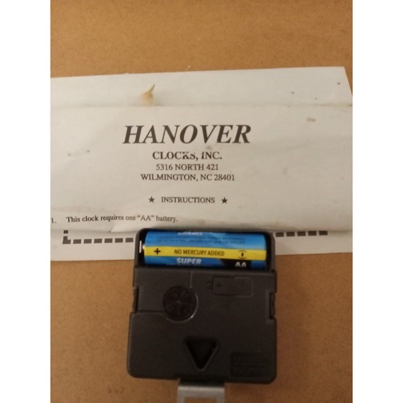 Vintage 1990s Hanover Coca-Cola Clock - Picture 3 of 3